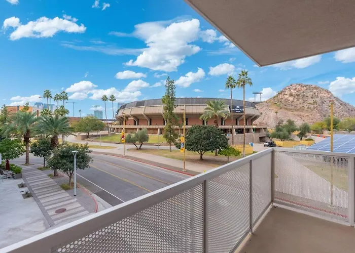 Relax On The Patio—tempe With Stadium Views Appartamento