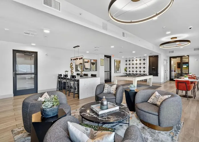 Relax On The Patio—tempe With Stadium Views Apartment Tempe