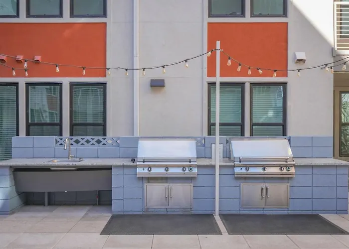 Relax On The Patio—tempe With Stadium Views